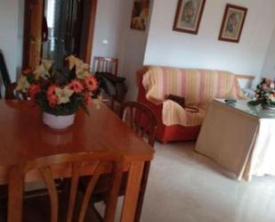 Living room of Flat to rent in  Granada Capital  with Air Conditioner and Terrace