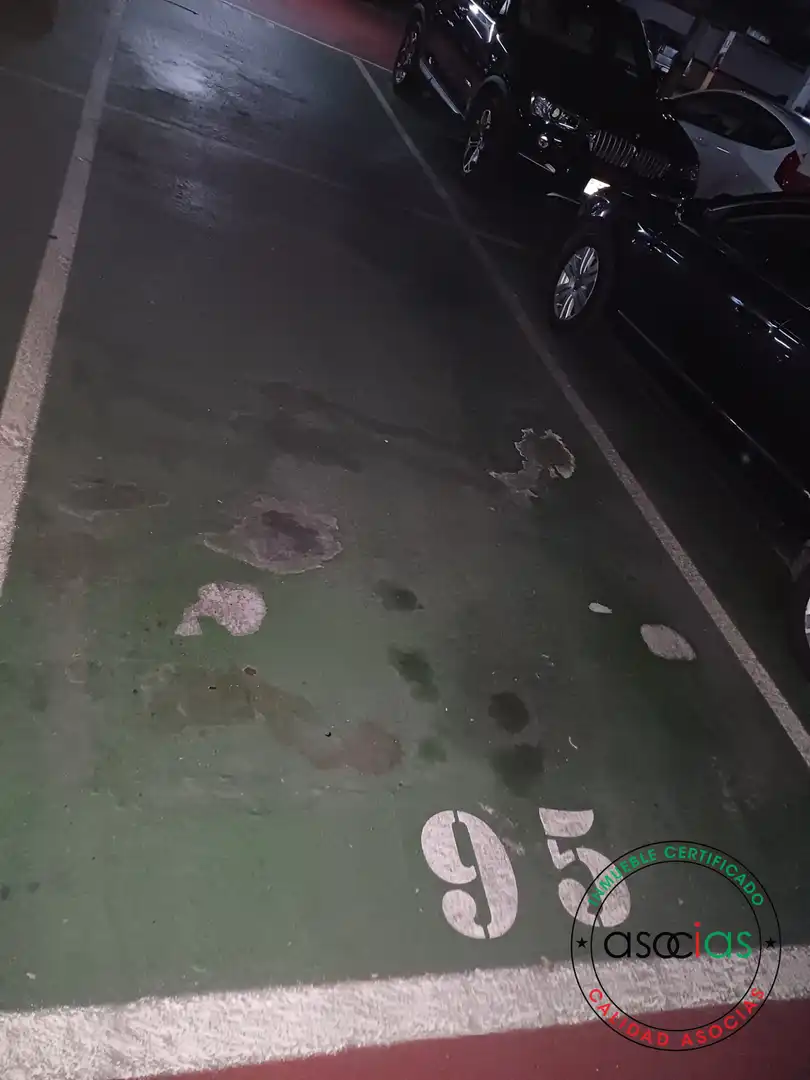 Aparcament de Garatge de lloguer en Oviedo 