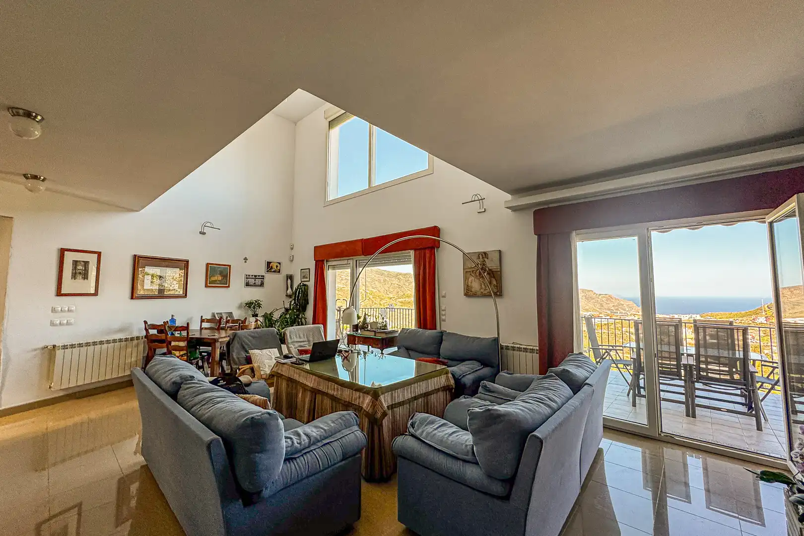 Sala de estar de Casa o chalet en venta en Vícar con Aire acondicionado, Calefacción y Terraza