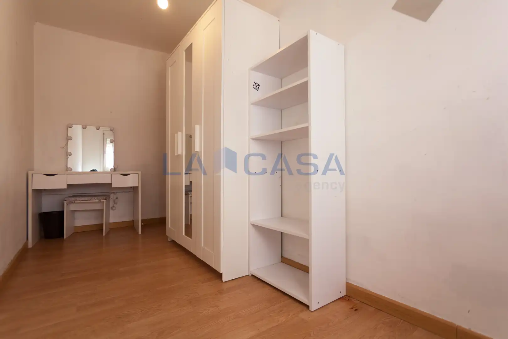 Schlafzimmer von Erdgeschoss zum Verkauf in L'Hospitalet de Llobregat