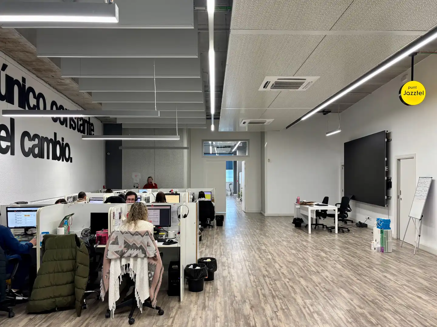 Oficina de lloguer en Badalona amb Aire condicionat, Calefacció i Internet