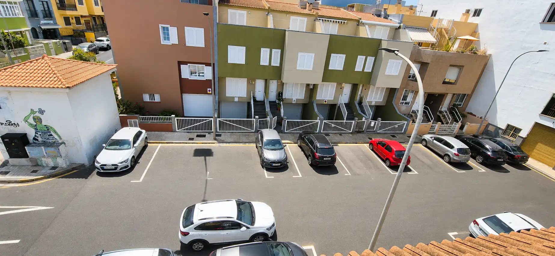 Aparcament de Casa adosada en venda en San Cristóbal de la Laguna amb Balcó i Alarma