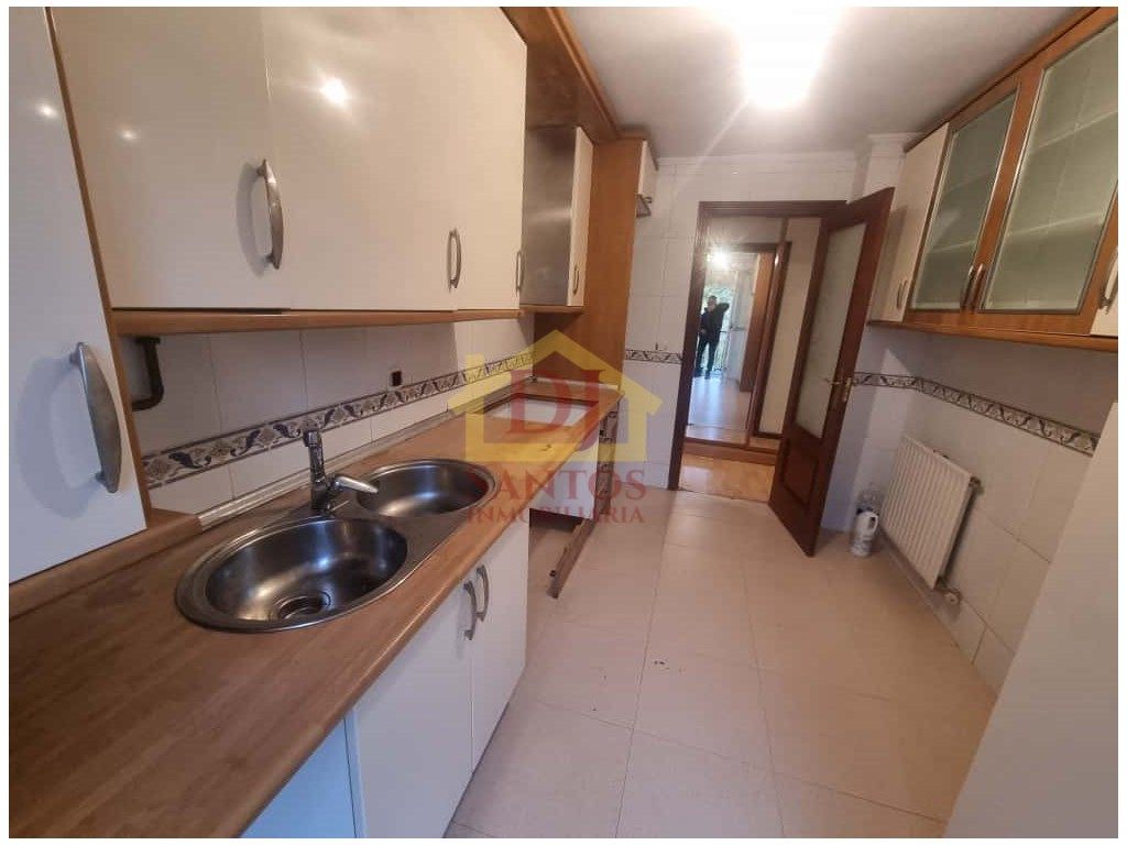 Kitchen of Flat for sale in Salamanca Capital