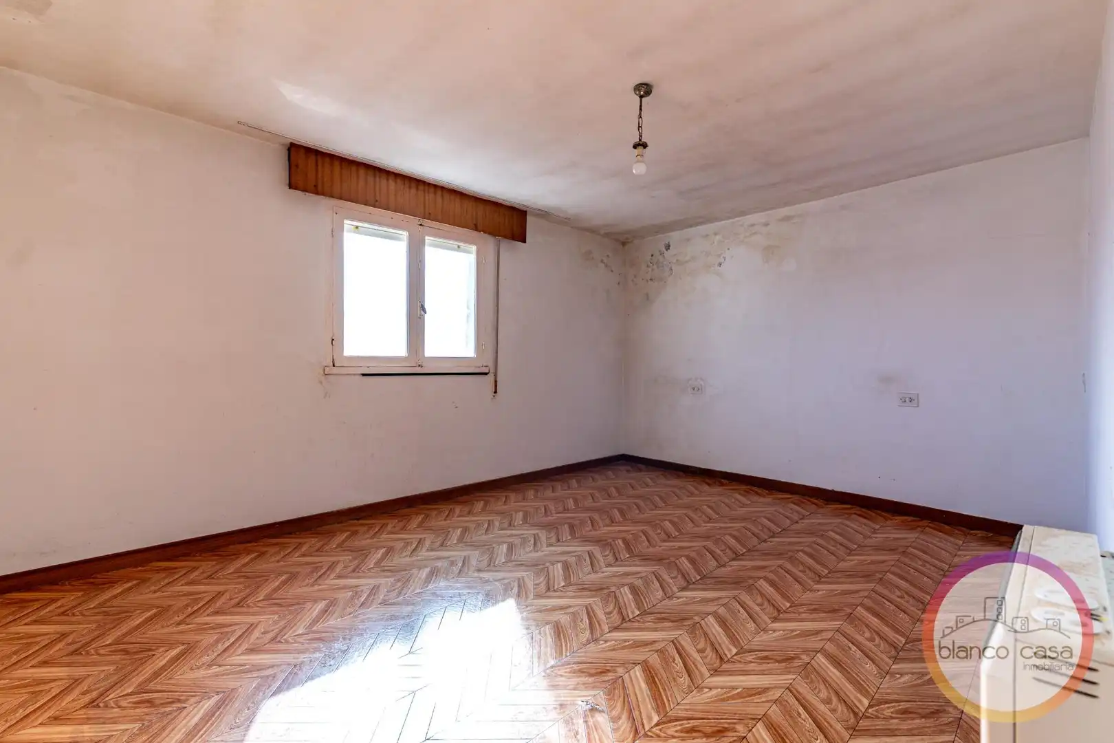 Bedroom of Houses for sale in Laxe  with Heating and Terrace