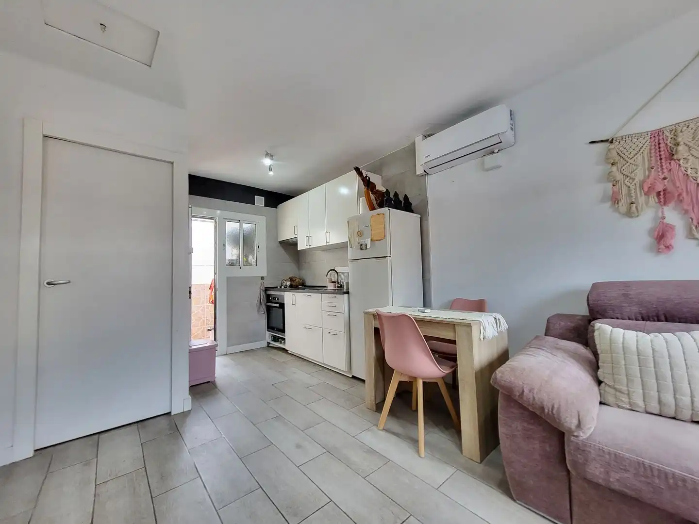Cocina de Casa adosada en venta en Esparreguera con Aire acondicionado, Calefacción y Jardín privado