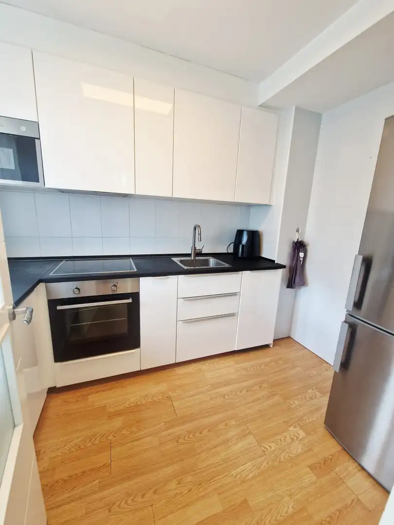 Küche von Wohnung zur Miete in Avilés mit Heizung und Privatgarten