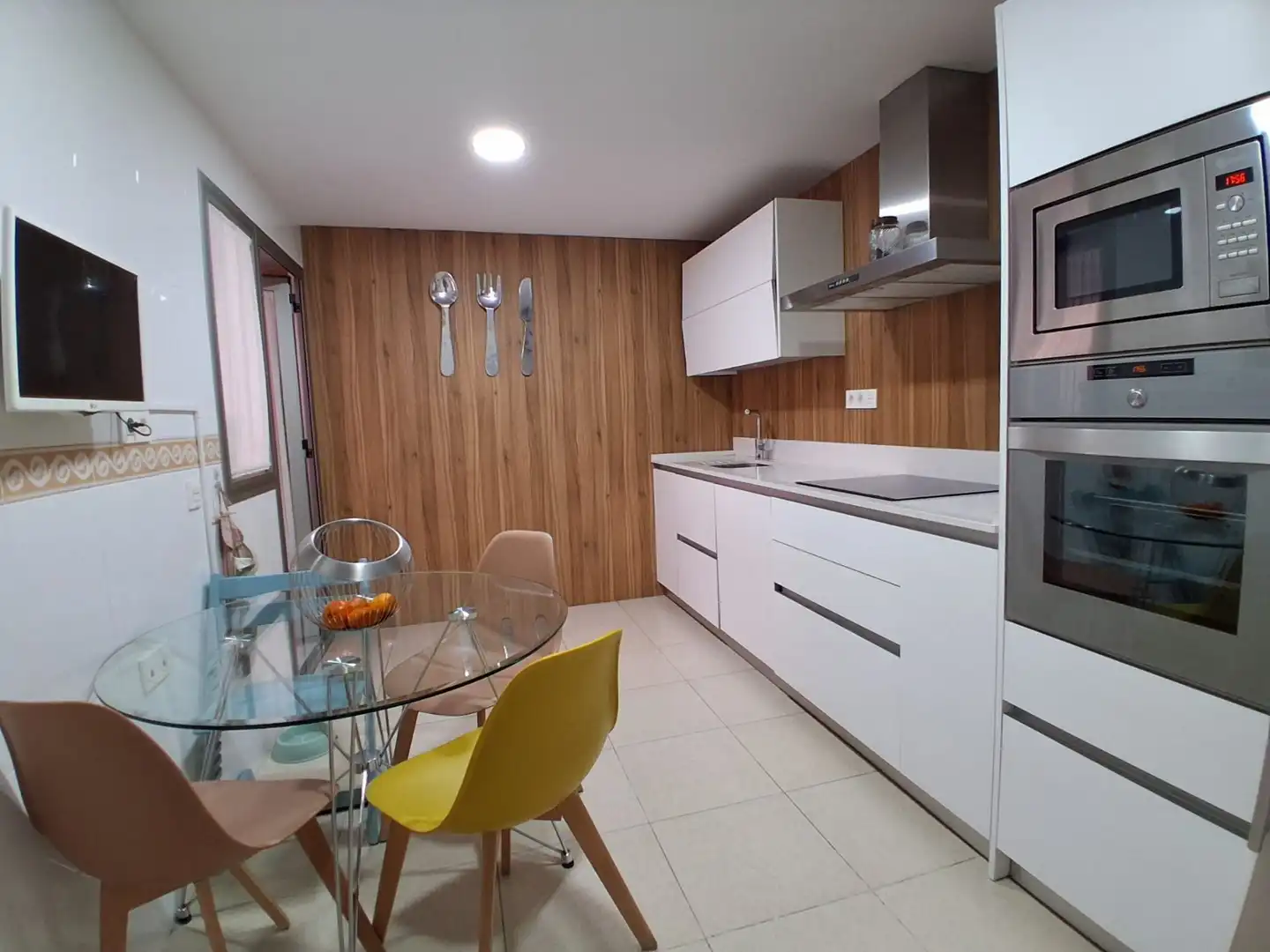 Kitchen of Flat for sale in Almería