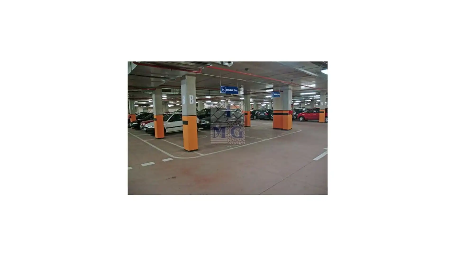 Garaje en venta en Santa María de Gracia