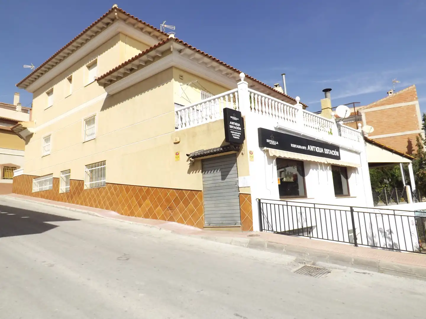 Xalet amb jardí en venda a Calle Goya, imagen 2