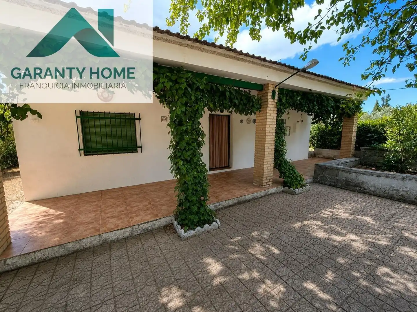 Vista exterior de Casa o chalet en venta en Martos con Jardín privado, Trastero y Piscina