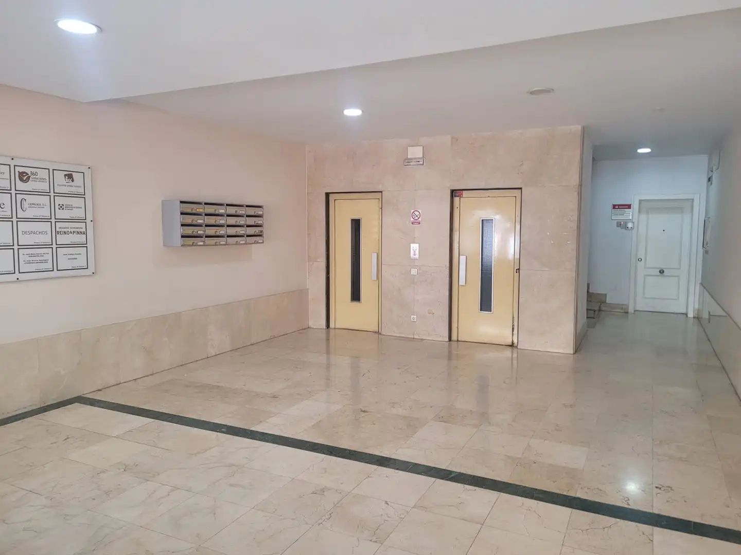 Office space with lift for sale in Plaza España, imagen 3