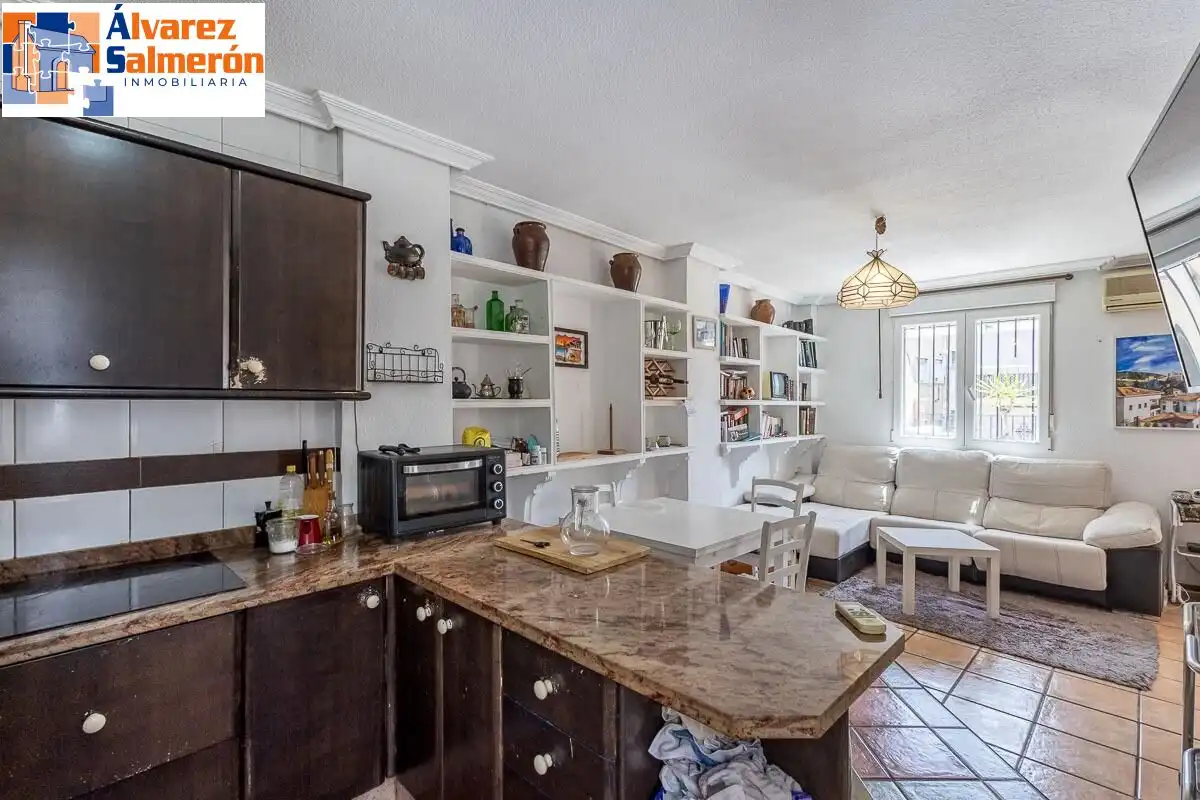Cocina de Ático en venta en Granada con Terraza