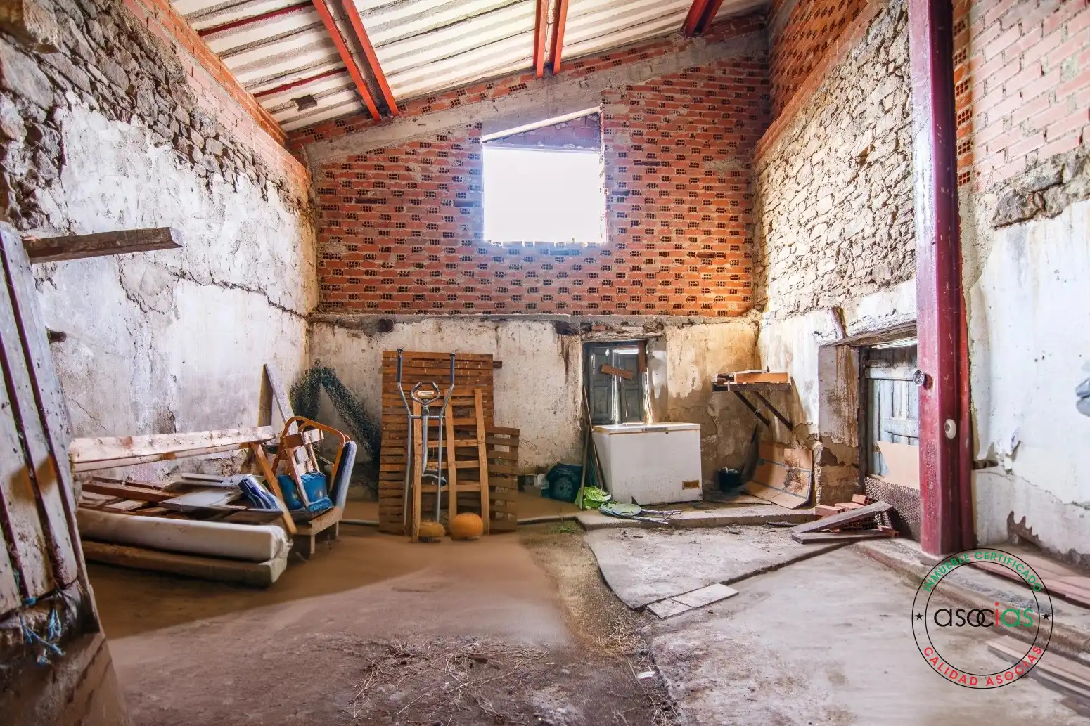 Casa o xalet en venda en San Martín del Rey Aurelio amb Calefacció, Jardí privat i Terrassa