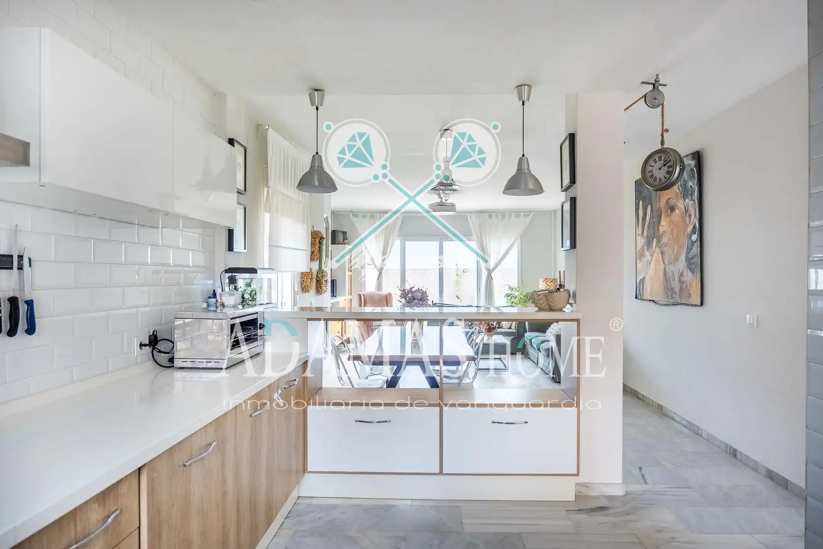 Cocina de Casa o chalet en venta en Valencina de la Concepción con Aire acondicionado, Calefacción y Jardín privado