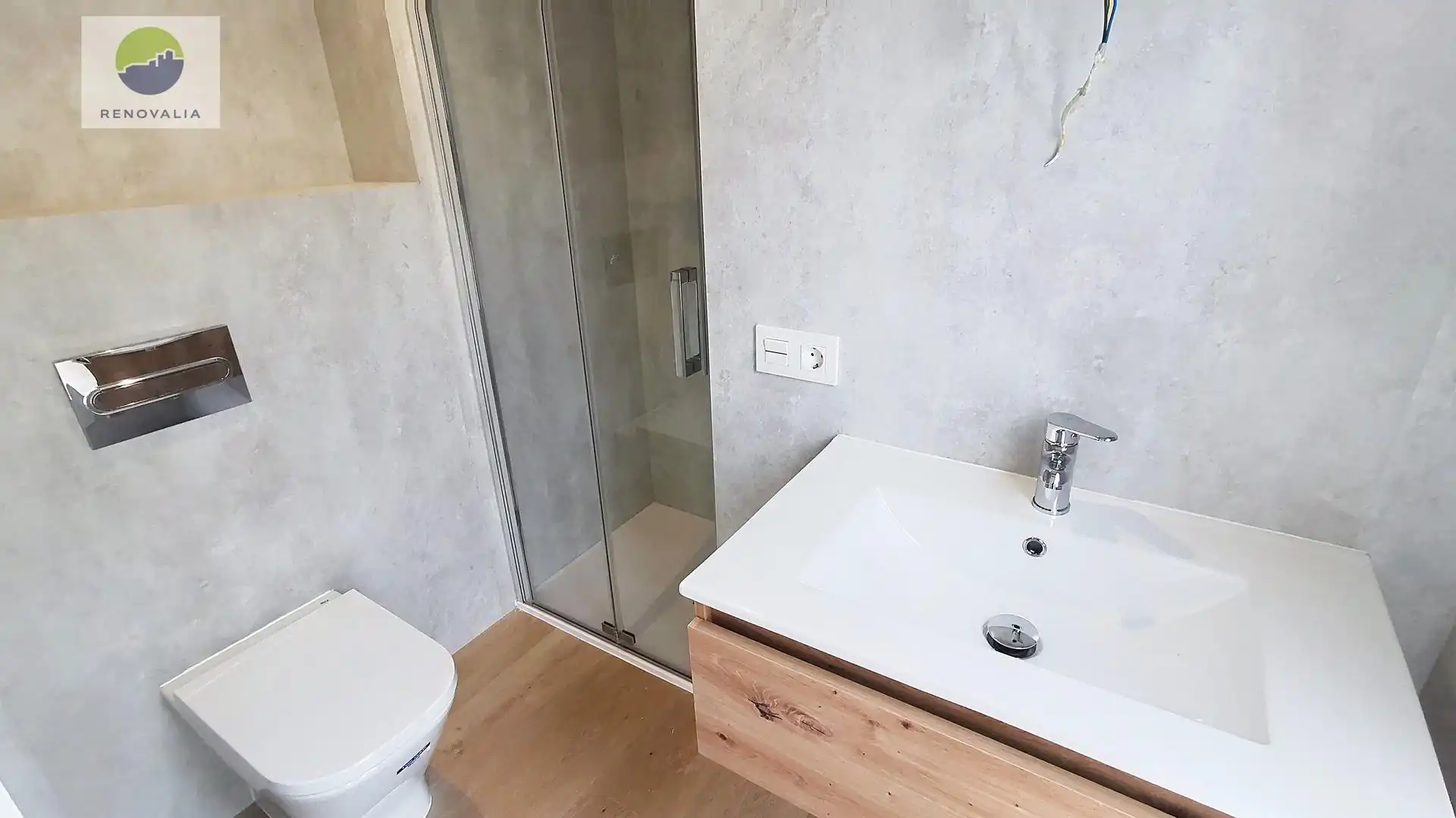 Bany de Pis en venda en Granada