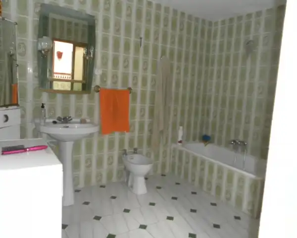 Bathroom of Houses for sale in Córdoba