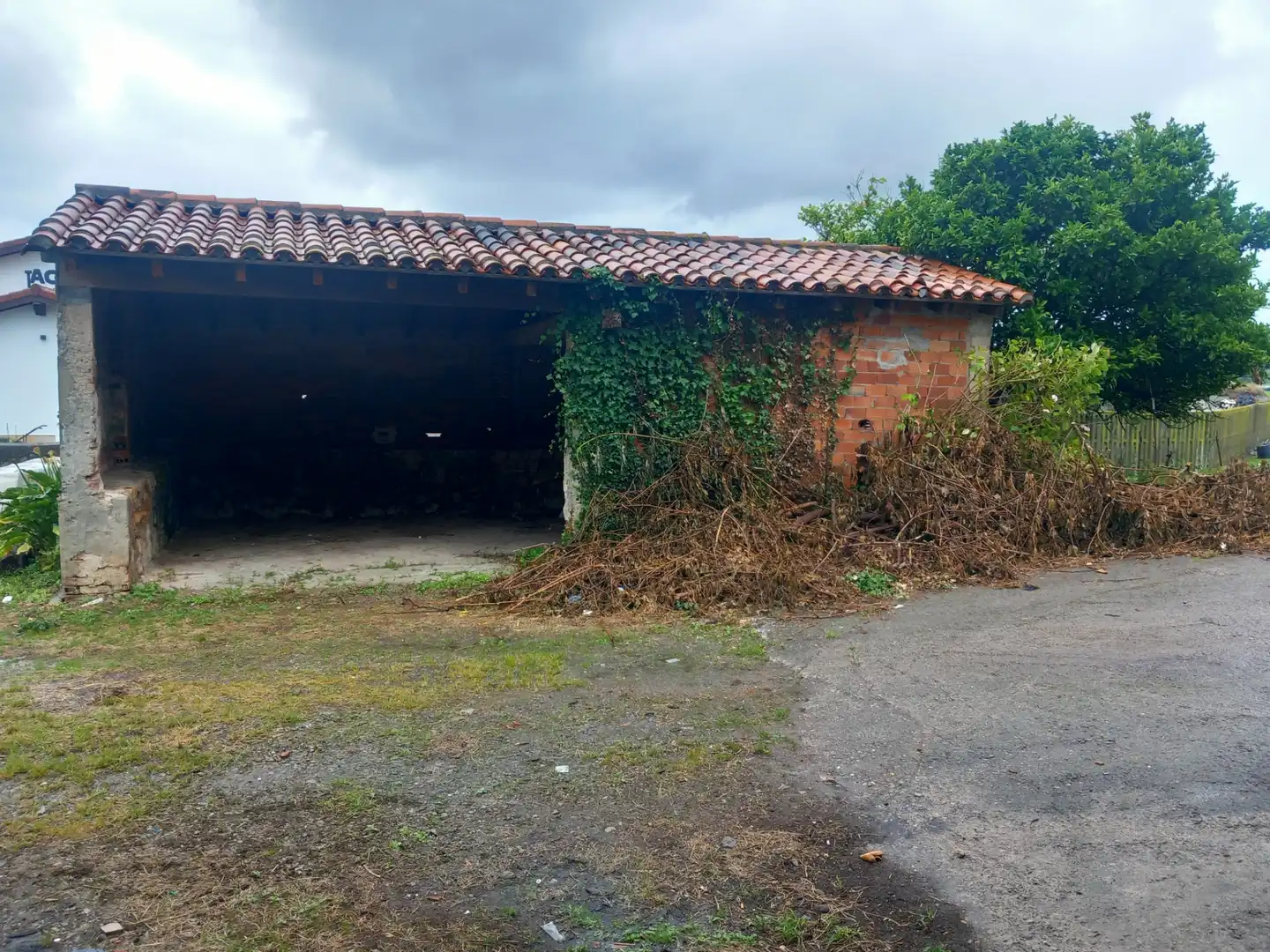 Aparcament de Finca rústica en venda en Ribamontán al Mar amb Calefacció, Jardí privat i Terrassa