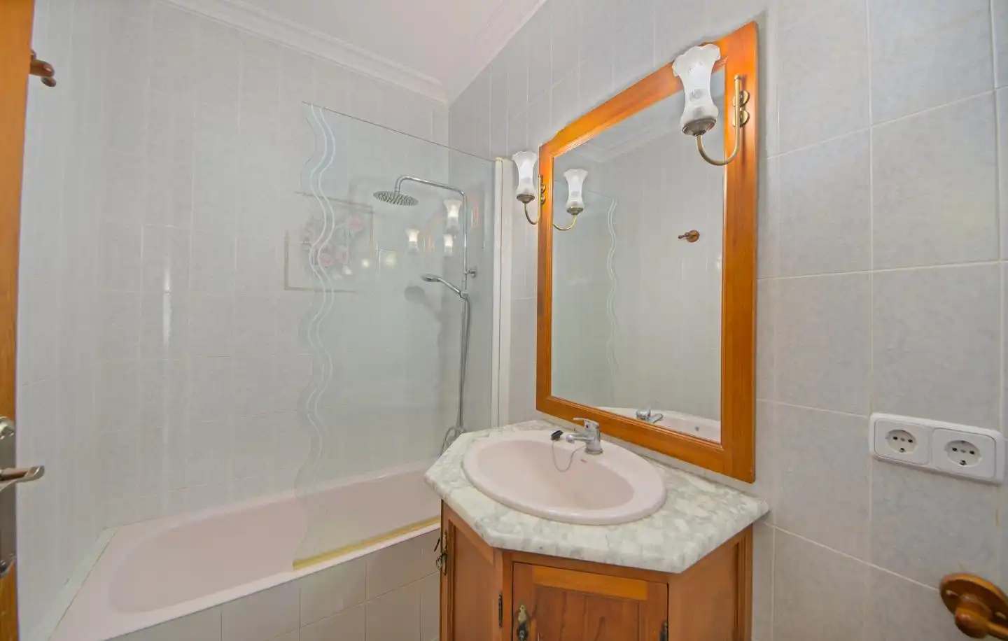 Baño de Dúplex en venta en Santa María del Camí con Aire acondicionado y Terraza