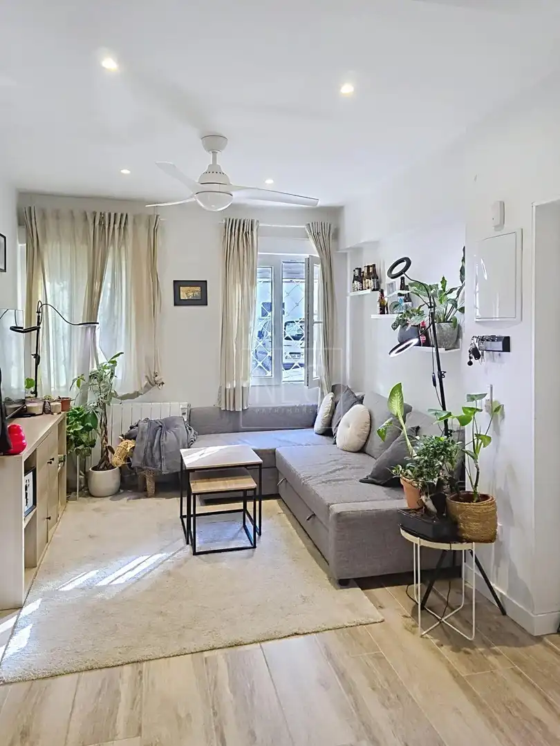 Sala de estar de Planta baja en venta en Pozuelo de Alarcón con Calefacción