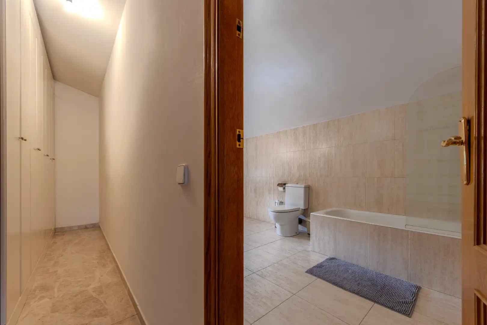 Bany de Casa o xalet en venda en Tarragona amb Jardí privat, Terrassa i Traster