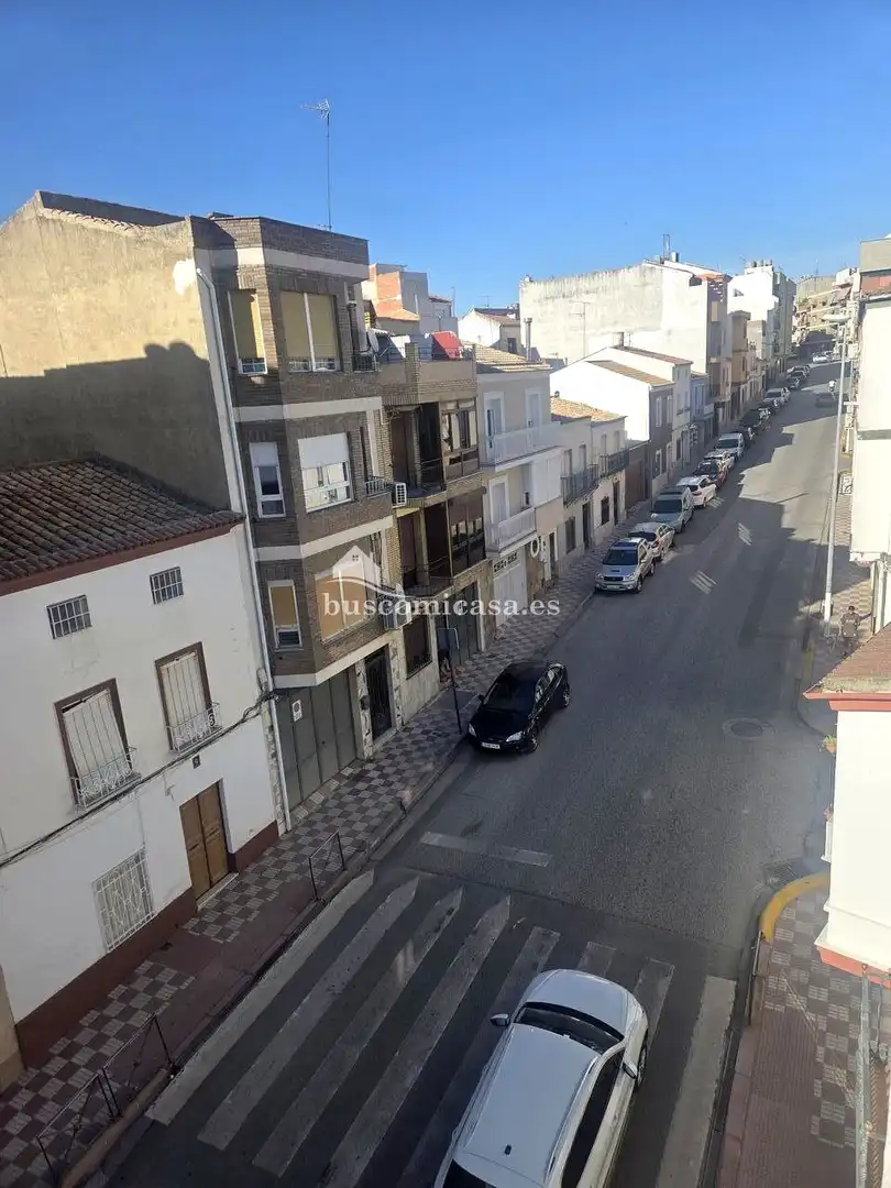 Vista exterior de Piso en venta en Torredonjimeno con Terraza y Balcón