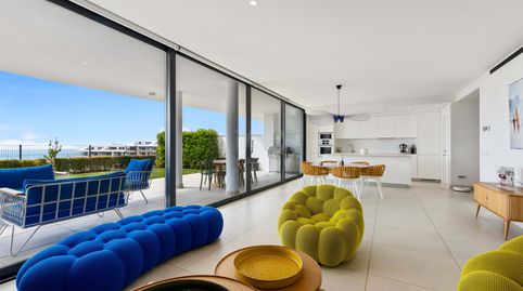 Foto 2 de Piso en venta en Calle Paula, El Higuerón, Fuengirola