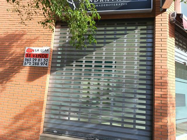 Local comercial en Venta en Altozano - Conde Lumiares