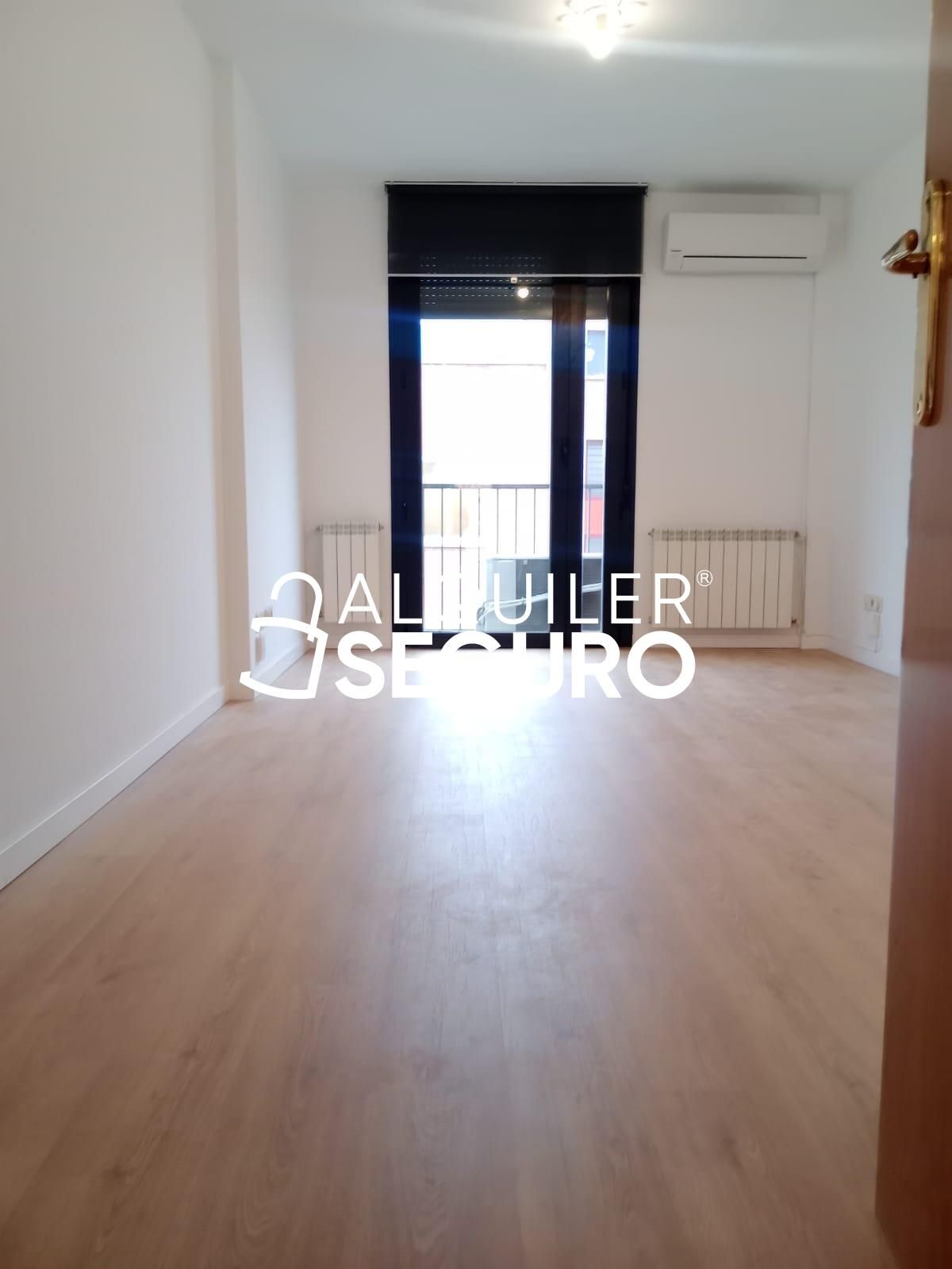 Bedroom of Flat to rent in  Madrid Capital  with Heating and Storage room