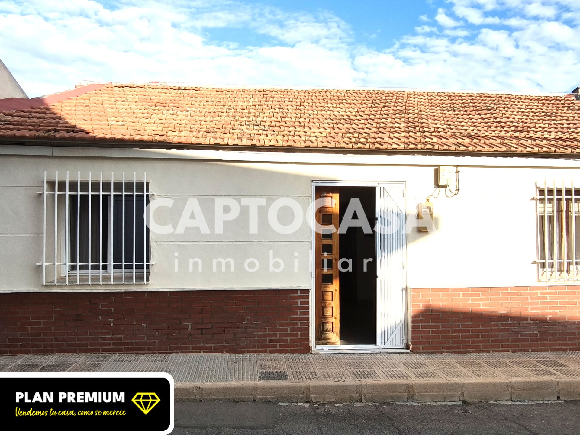 Exterior view of Single-family semi-detached for sale in Cartagena  with Storage room