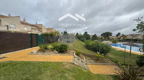 Foto 2 de Casa adosada en venta en Puertas del sur - Guadabajaque, Cádiz