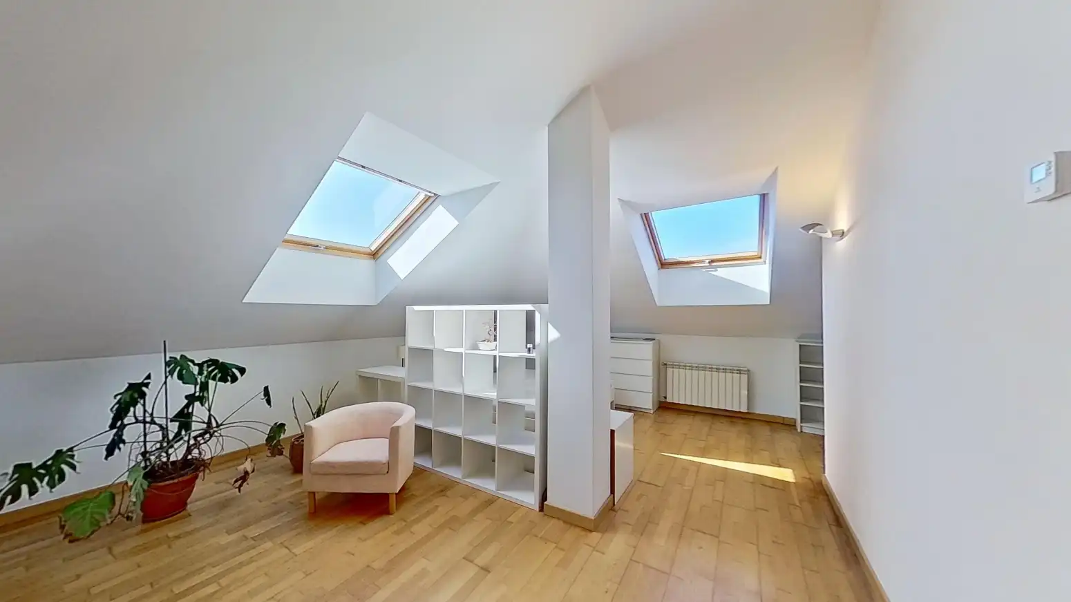 Habitación de Ático en venta en Santander con Calefacción, Terraza y Trastero