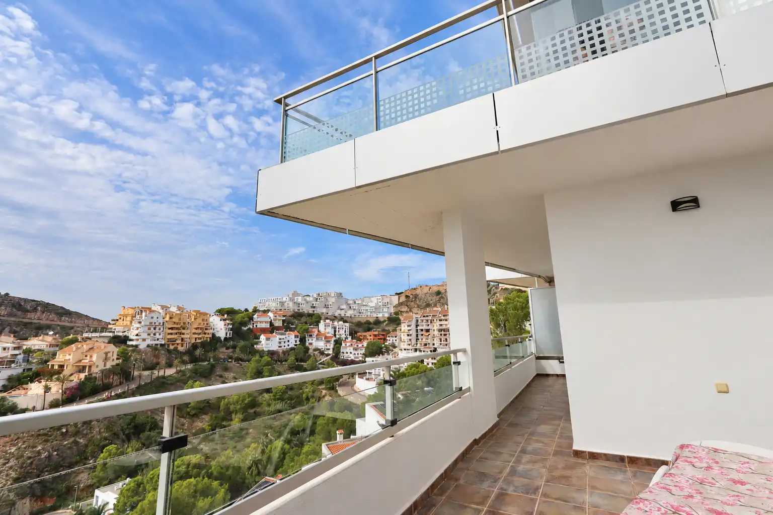 Chalet con terraza en venta en Calle de la Serra Mariola, imagen 35