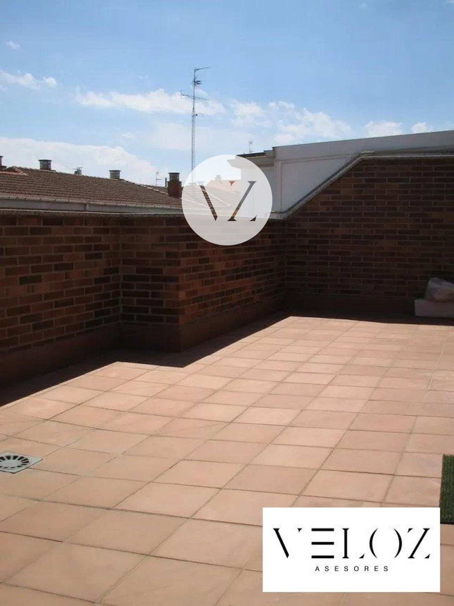 Attic to rent in CALLE PRÍNCIPE DE VERGARA, Prosperidad - Delicias