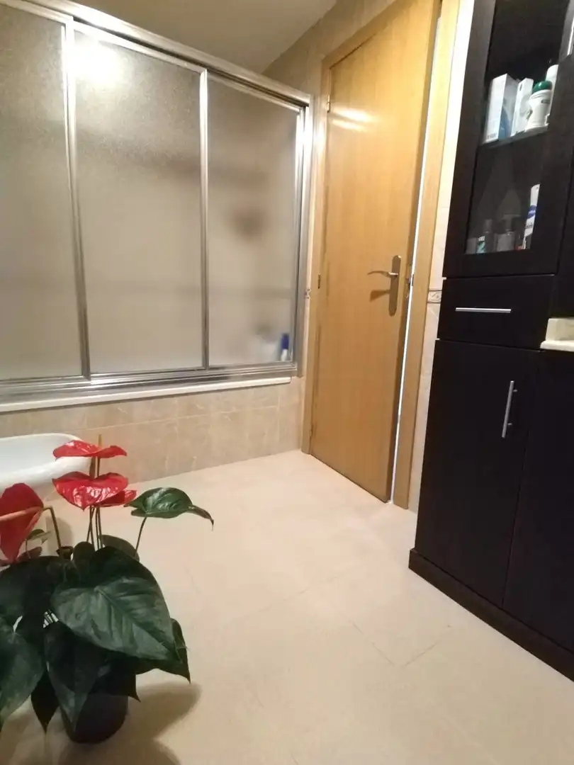 Baño de Piso en venta en Algeciras con Trastero