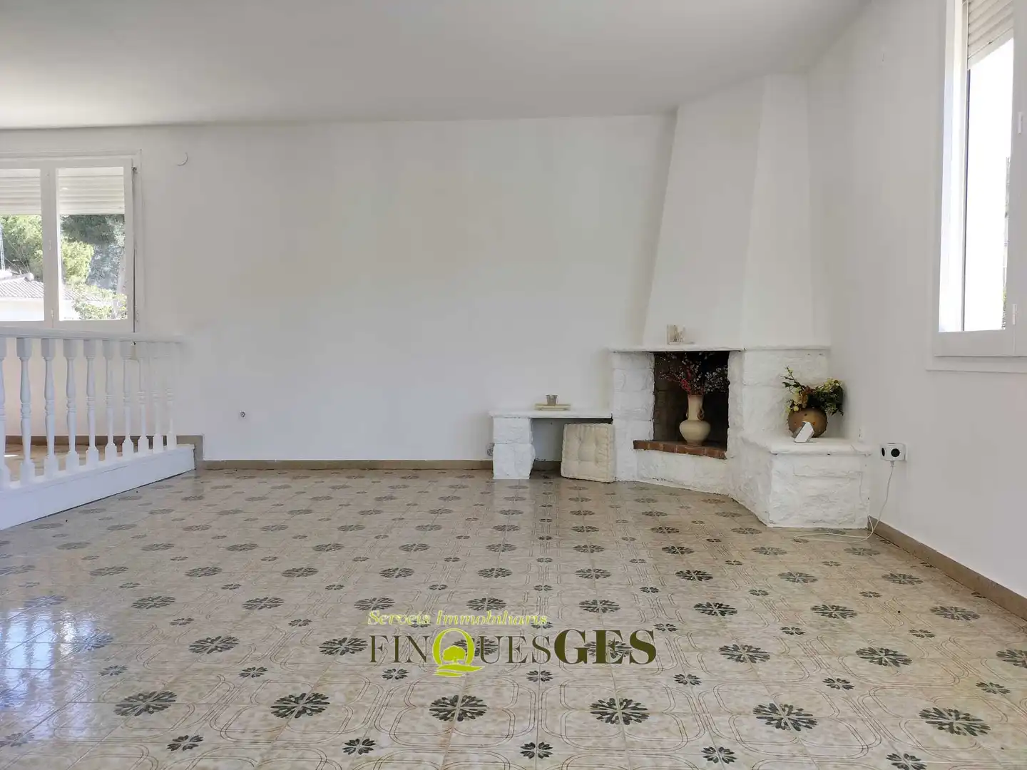 Sala d'estar de Casa o xalet en venda en Tarragona amb Jardí privat, Terrassa i Traster