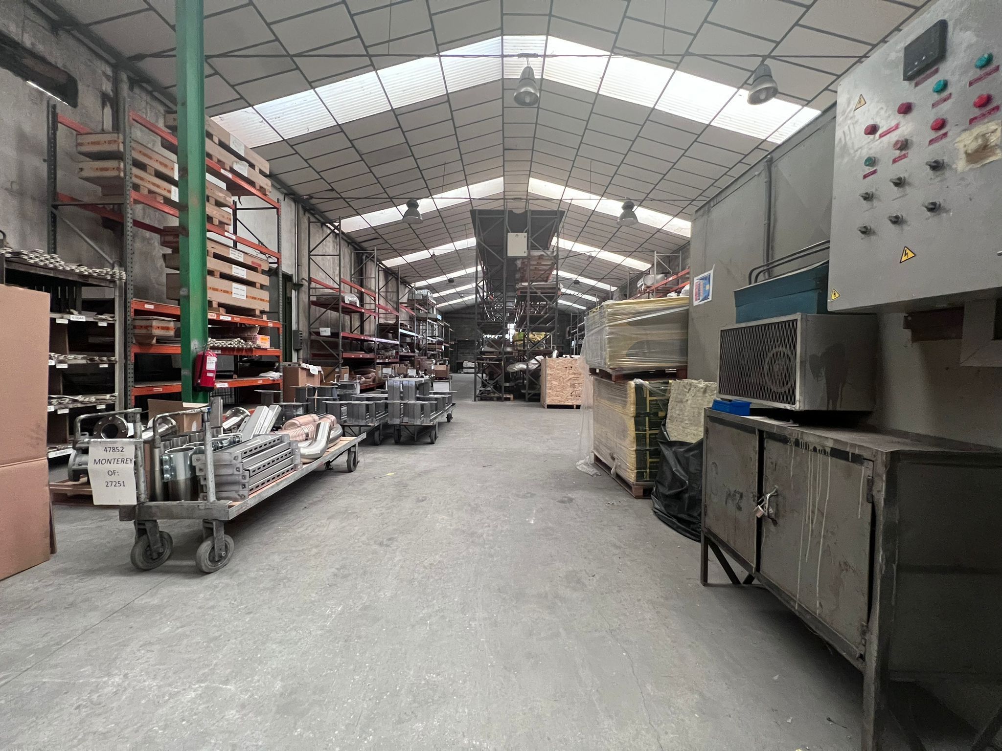 Industrial buildings for sale in Zizurkil
