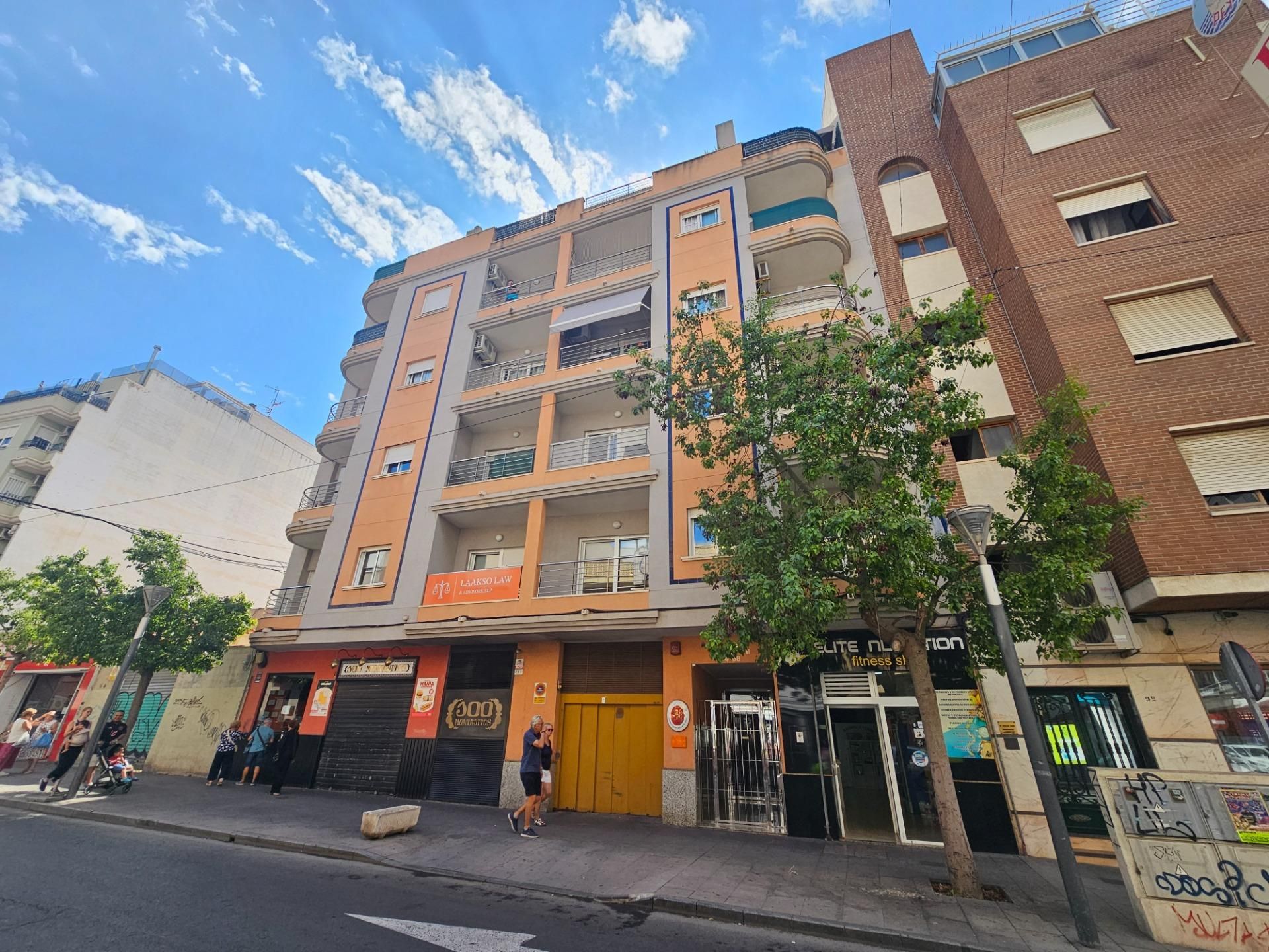 Vista exterior de Apartament en venda en Torrevieja amb Aire condicionat, Calefacció i Terrassa