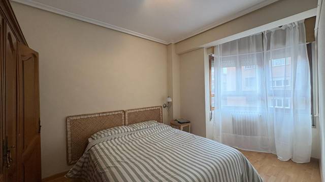 Piso en Alquiler en  CASTILLA, 9 en Santo Domingo - La Estación