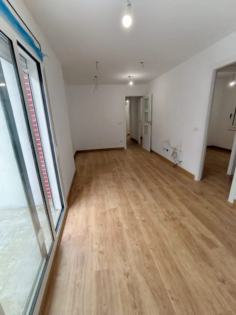 Piso en venta en Sant Boi de Llobregat con Parquet, Horno y Balcón