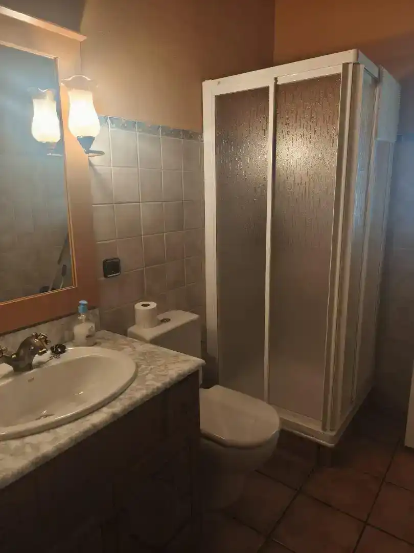 Baño de Finca rústica en venta en Andosilla con Aire acondicionado, Jardín privado y Trastero