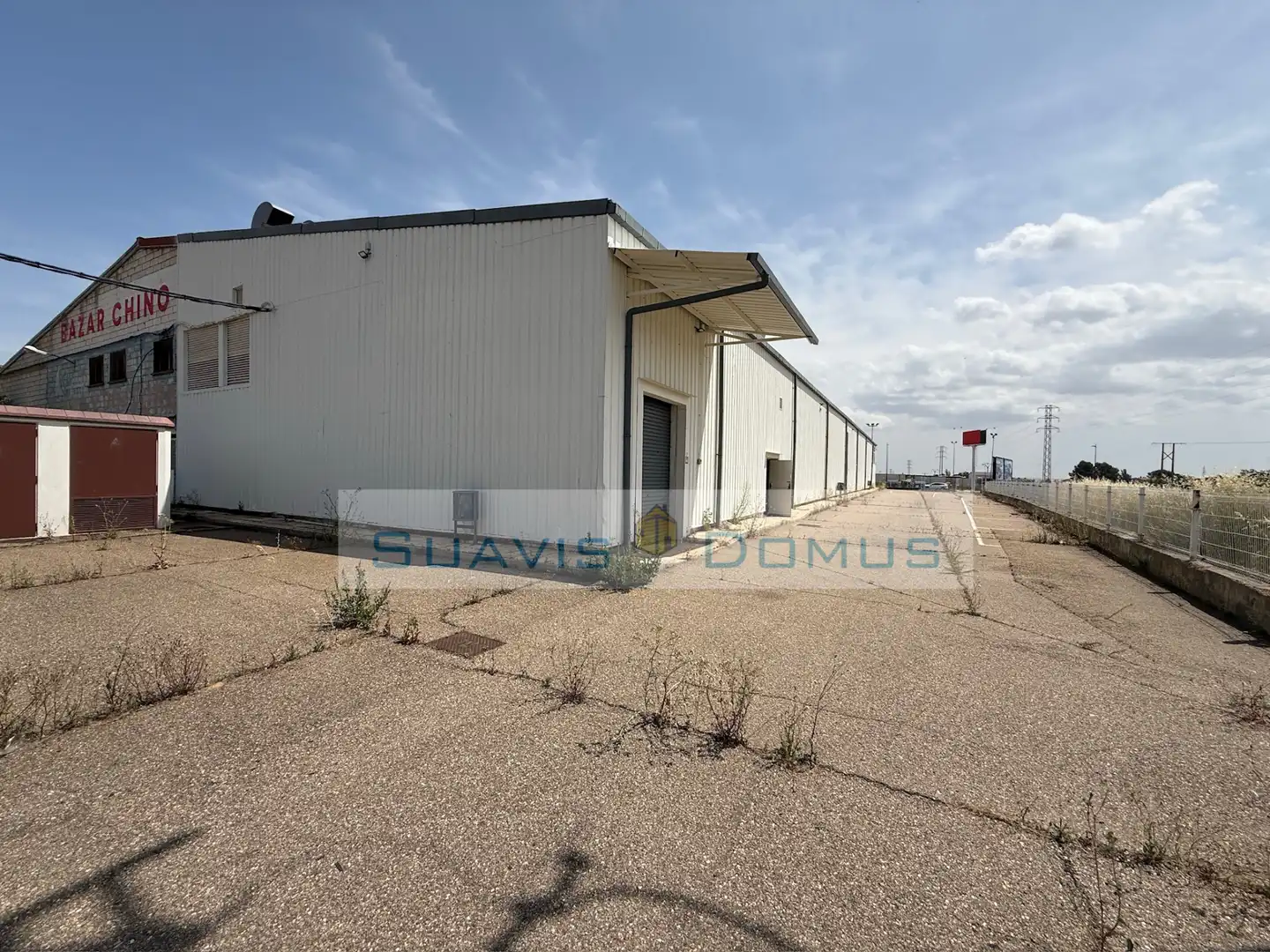 Vista exterior de Nave industrial en venta en Zamora Capital  con Calefacción