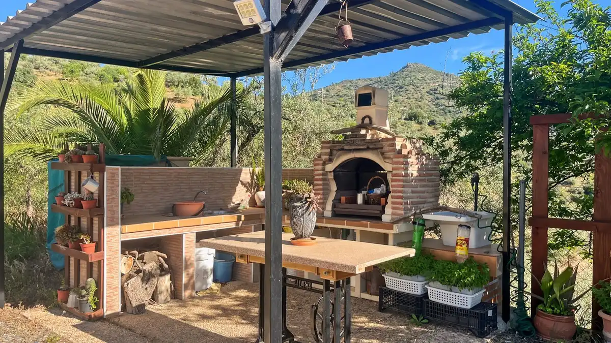 Terrassa de Finca rústica en venda en Málaga amb Aire condicionat, Traster i Piscina