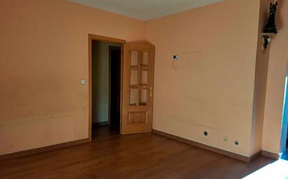 Bedroom of Flat for sale in La Bañeza 