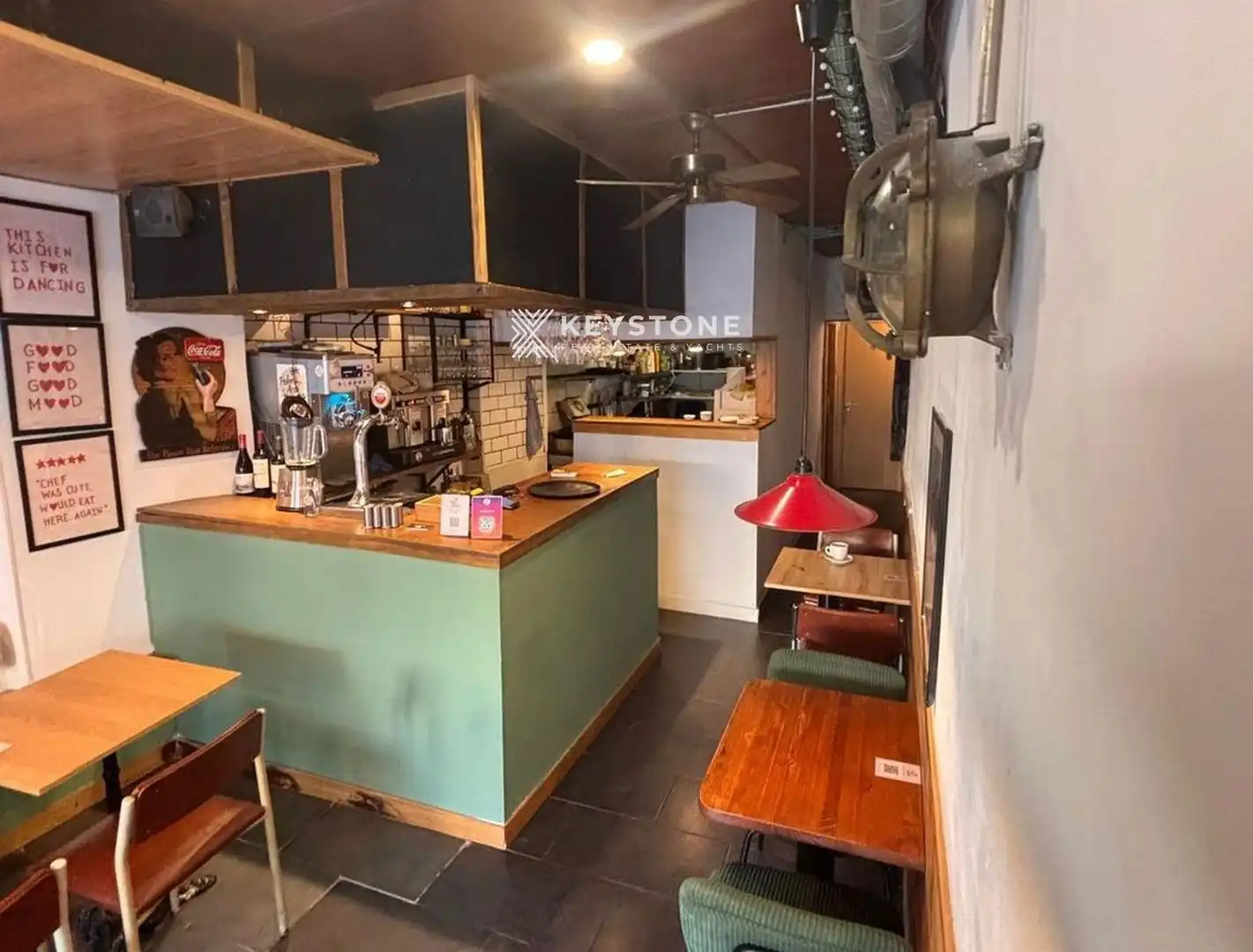 Local comercial en traspàs a AVENIDA DE JOAN MIRÓ, imagen 6