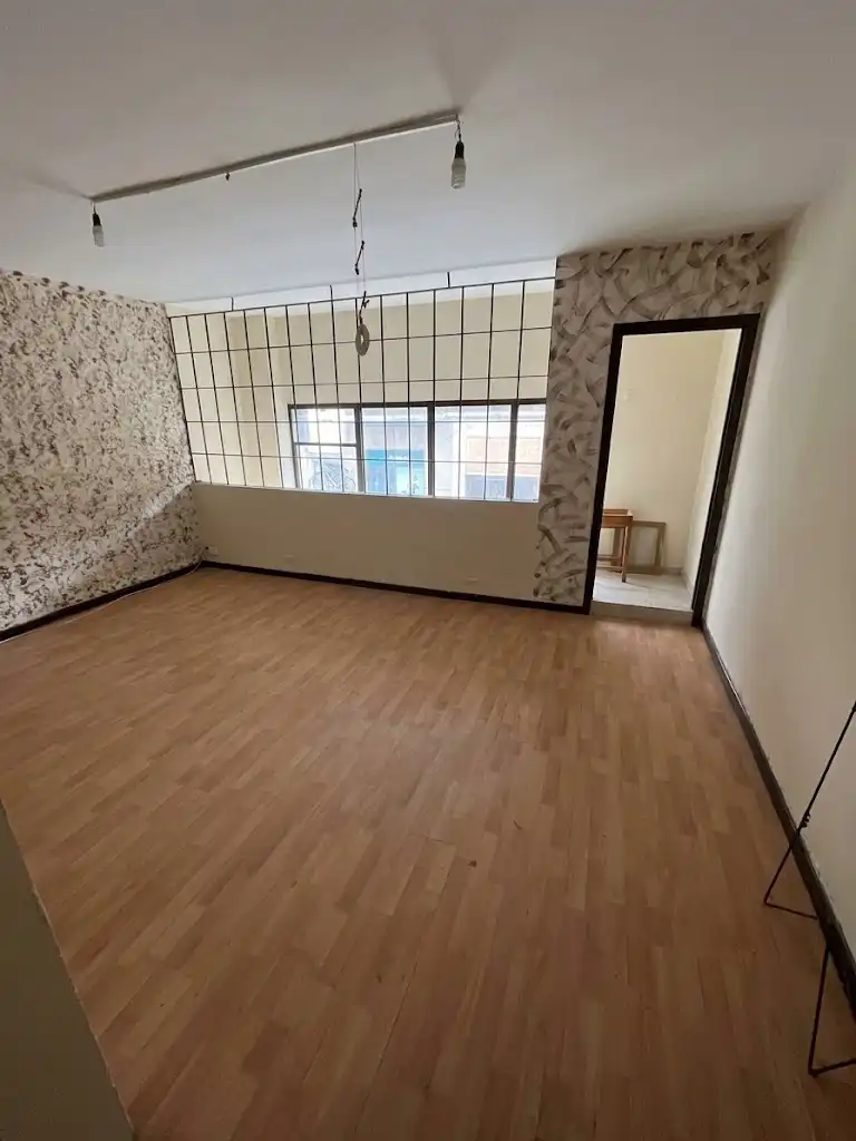 Commercial properties for rent in Gijón   with Parquet flooring