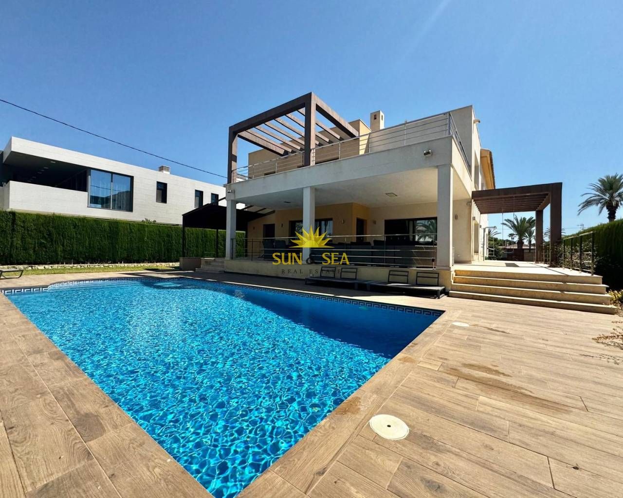 Swimming pool of House or chalet for sale in Orihuela  with Air Conditioner, Heating and Private garden
