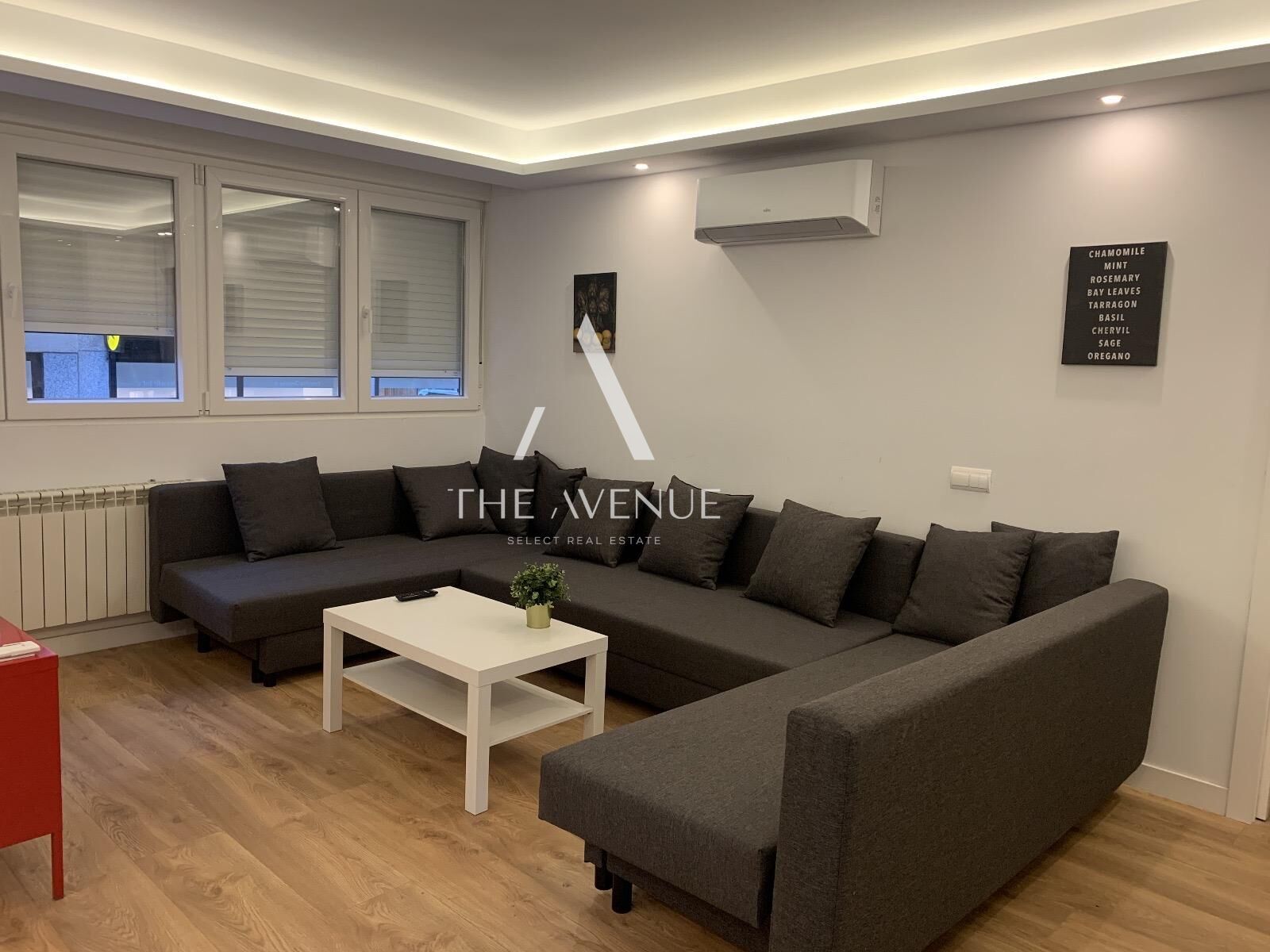 Sala d'estar de Pis en venda en  Madrid Capital amb Aire condicionat i Calefacció