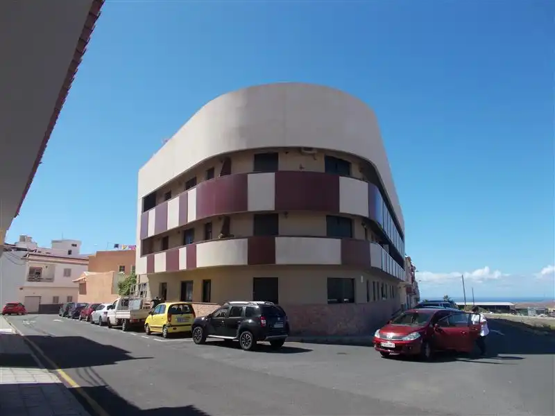 Vista exterior de Piso en venta en Arona