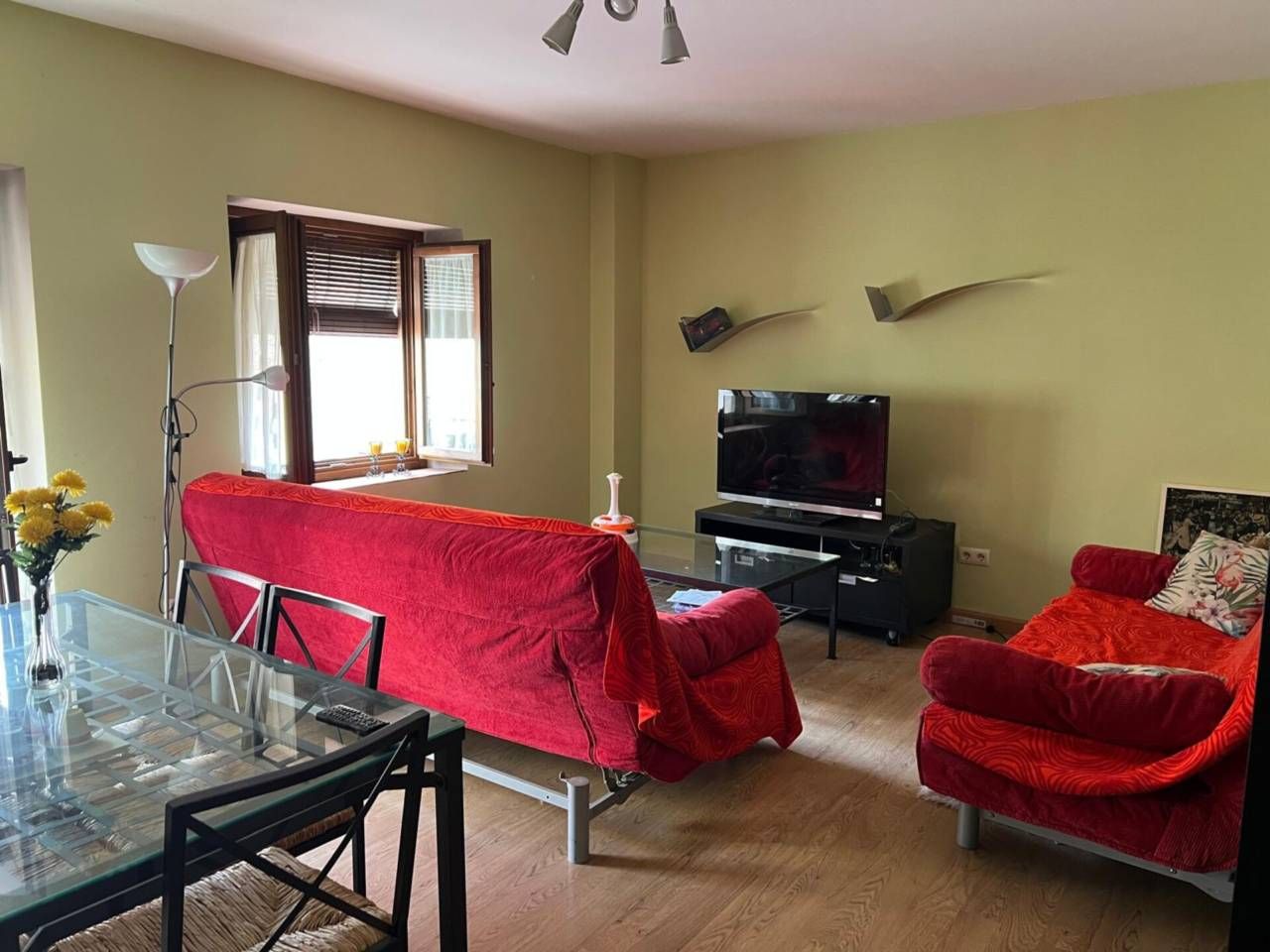 Living room of Flat for sale in  Toledo Capital  with Air Conditioner