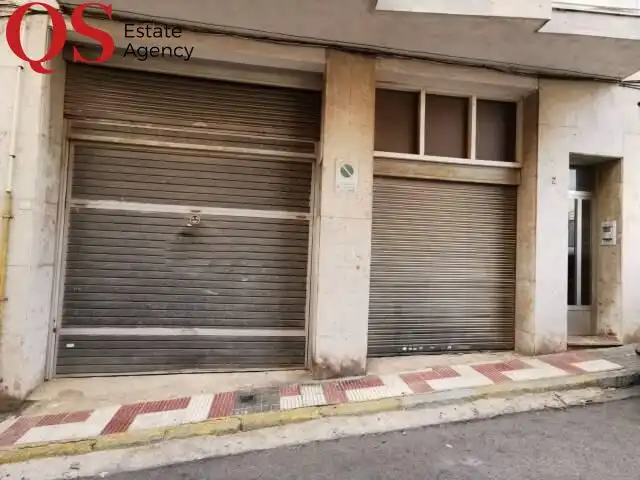 Local comercial en venda a Els Pavos